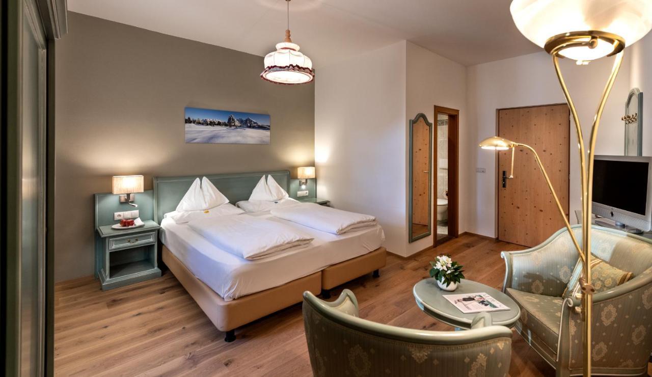 Hotel Zum Turm Castelrotto Esterno foto